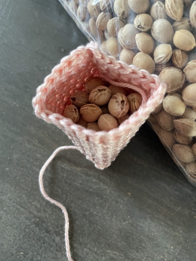 pip bags vullen met kersenpitten